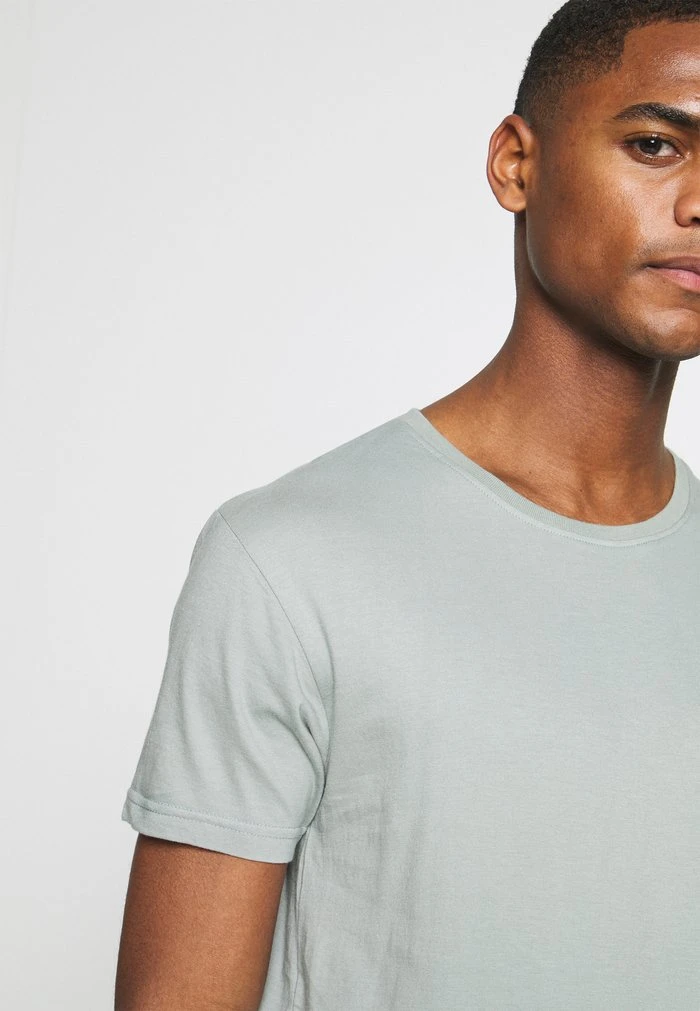 CLIFF - T-shirt basique - blue surf INDICODE JEANS CLIFF - T-shirt Basique - Blue Surf -INDICODE Ventes 087fbde3065d4e3dbfeb2031367abfd0