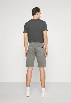 INDICODE JEANS ATHLONE - Short - Pewter -INDICODE Ventes 17453b0f5f694aa588a924978eb1da16
