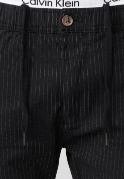 INDICODE JEANS COSTA - Chino - Black Mix 5 INDICODE JEANS COSTA - Chino - Black Mix -INDICODE Ventes 32fa39cefb4f4991b4a804ebb9e2fda7