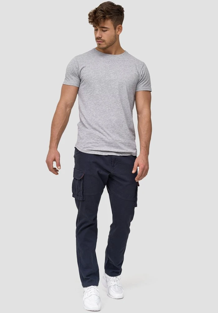 MATHEN - Pantalon cargo - navy INDICODE JEANS MATHEN - Pantalon Cargo - Navy -INDICODE Ventes 335612064aaa4f0a9ba50cabca10a2e4