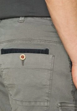 INDICODE JEANS ATHLONE - Short - Pewter -INDICODE Ventes 3cb71e54214f46329387e309fd8469b9