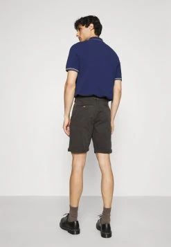 INDICODE JEANS CONER - Short - Raven 2 INDICODE JEANS CONER - Short - Raven -INDICODE Ventes 4350459c009f4f4eb88eecb4e0925ae4