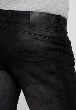 INDICODE JEANS KADEN HOLES - Short En Jean - Black -INDICODE Ventes 47ecf9d5881445fbba0996dff310ed6d