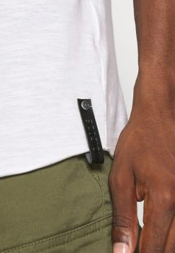 INDICODE JEANS ALAIN - T-shirt Basique - Offwhite 5 INDICODE JEANS ALAIN - T-shirt Basique - Offwhite -INDICODE Ventes 4e049ec572134270b8caef2d0717d9d7