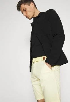 INDICODE JEANS CONER - Short - Pale Banana -INDICODE Ventes 91540488aedc4fee824c0b1d83c54104