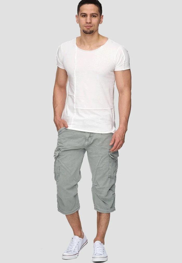 MIT GÜRTEL NICOLAS - Short - light grey INDICODE JEANS MIT GÜRTEL NICOLAS - Short - Light Grey -INDICODE Ventes 96a3de6694404136993661a340128be7