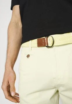 INDICODE JEANS CONER - Short - Pale Banana -INDICODE Ventes 9c31d9b4e0524ed6bd9afcb091d6c400