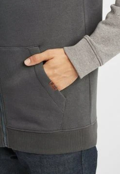 INDICODE JEANS IDTERENCE - Sweat à Capuche Zippé - Grey Mix 4 INDICODE JEANS IDTERENCE - Sweat à Capuche Zippé - Grey Mix -INDICODE Ventes 9d23efa390b04a0d834342a395115ce3