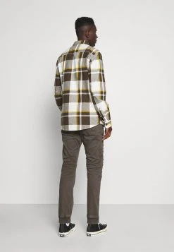 INDICODE JEANS WEAVER - Jean Slim - Raven -INDICODE Ventes a6fa0828097540e2a3f61f90149df729