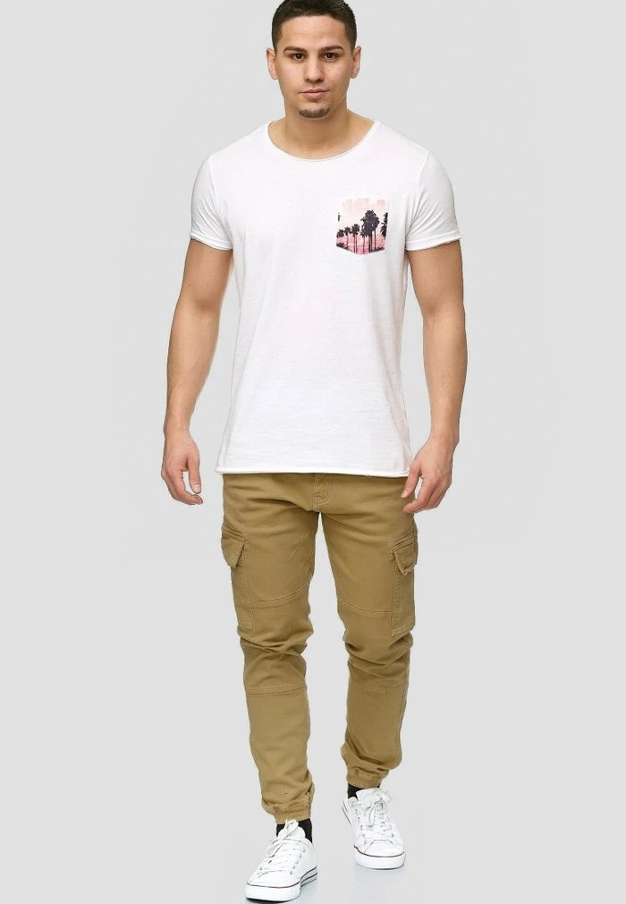 AUGUST - Pantalon cargo - camel INDICODE JEANS AUGUST - Pantalon Cargo - Camel -INDICODE Ventes b3675d6c00394580ae0283b903c0491e