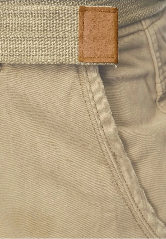 WILLIAM - Pantalon cargo - beige INDICODE JEANS WILLIAM - Pantalon Cargo - Beige -INDICODE Ventes e4d440fb9fce44c7a5785347c450c50c