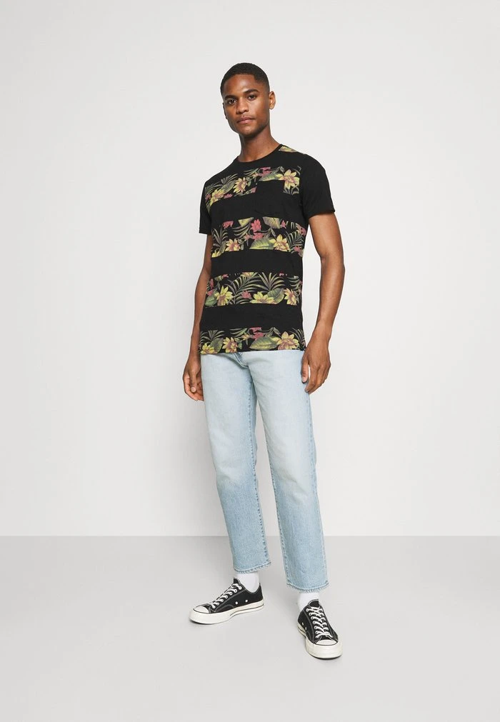 EPSLEY - T-shirt imprimé - black INDICODE JEANS EPSLEY - T-shirt Imprimé - Black -INDICODE Ventes ed232dd5e4ce476bae20fe6e91688363