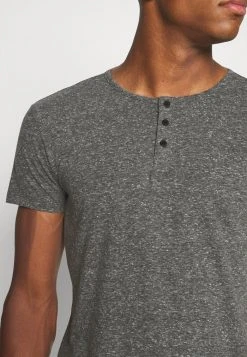 INDICODE JEANS ESTEPONA - T-shirt Basique - Black -INDICODE Ventes f17027effda5479081c34ce6ae1b14f1