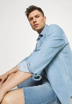 INDICODE JEANS COMMERCIALKEN - Short En Jean - Blue Wash 12 INDICODE JEANS COMMERCIALKEN - Short En Jean - Blue Wash -INDICODE Ventes f18766bc21a04c9185e216954357188b