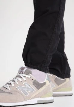 INDICODE JEANS WILLIAM - Pantalon Cargo - Black 4 INDICODE JEANS WILLIAM - Pantalon Cargo - Black -INDICODE Ventes f447bb3624414f14a894d8e0af1e2873