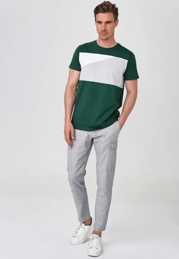 INDICODE JEANS CAGLE - Pantalon Cargo - Lt Grey 2 INDICODE JEANS CAGLE - Pantalon Cargo - Lt Grey – Image 2