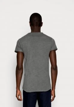 INDICODE JEANS ALAIN - T-shirt Basique - Pewter -INDICODE Ventes fe1eb9e2e45546ed8e4b1b801cce7a2c
